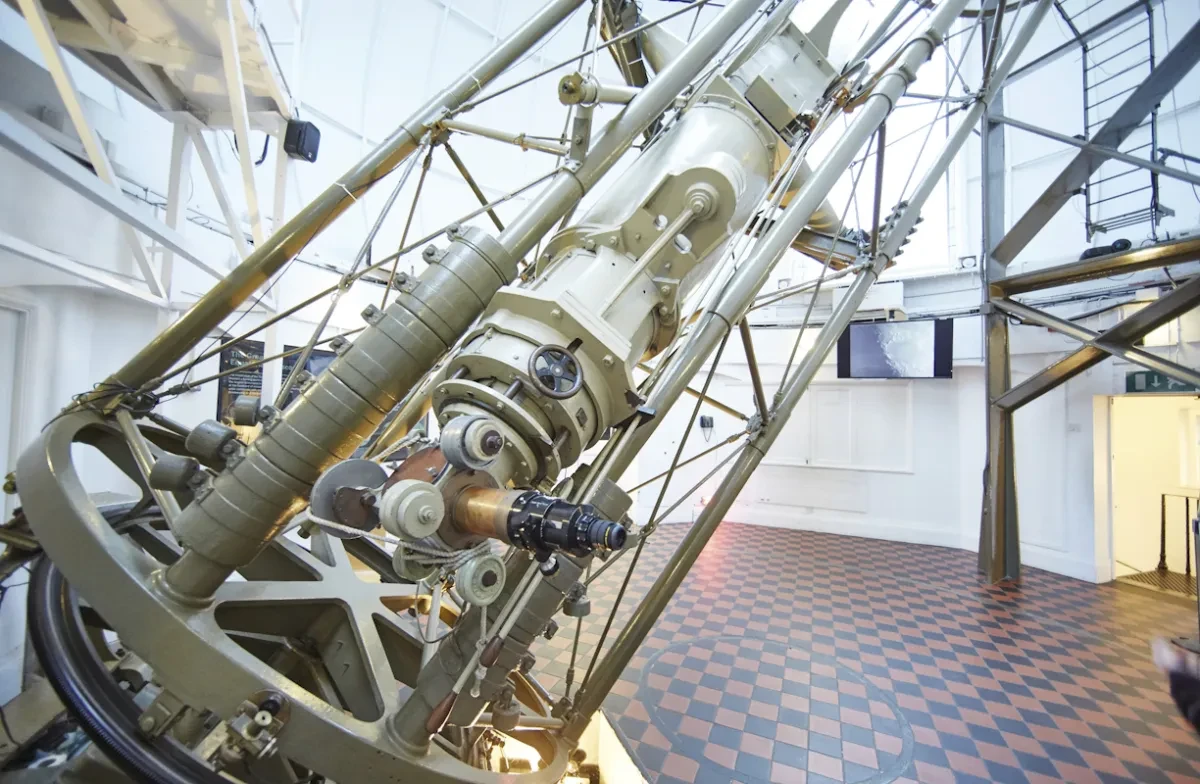 Detail of the 28 inch visual refractor telescope.